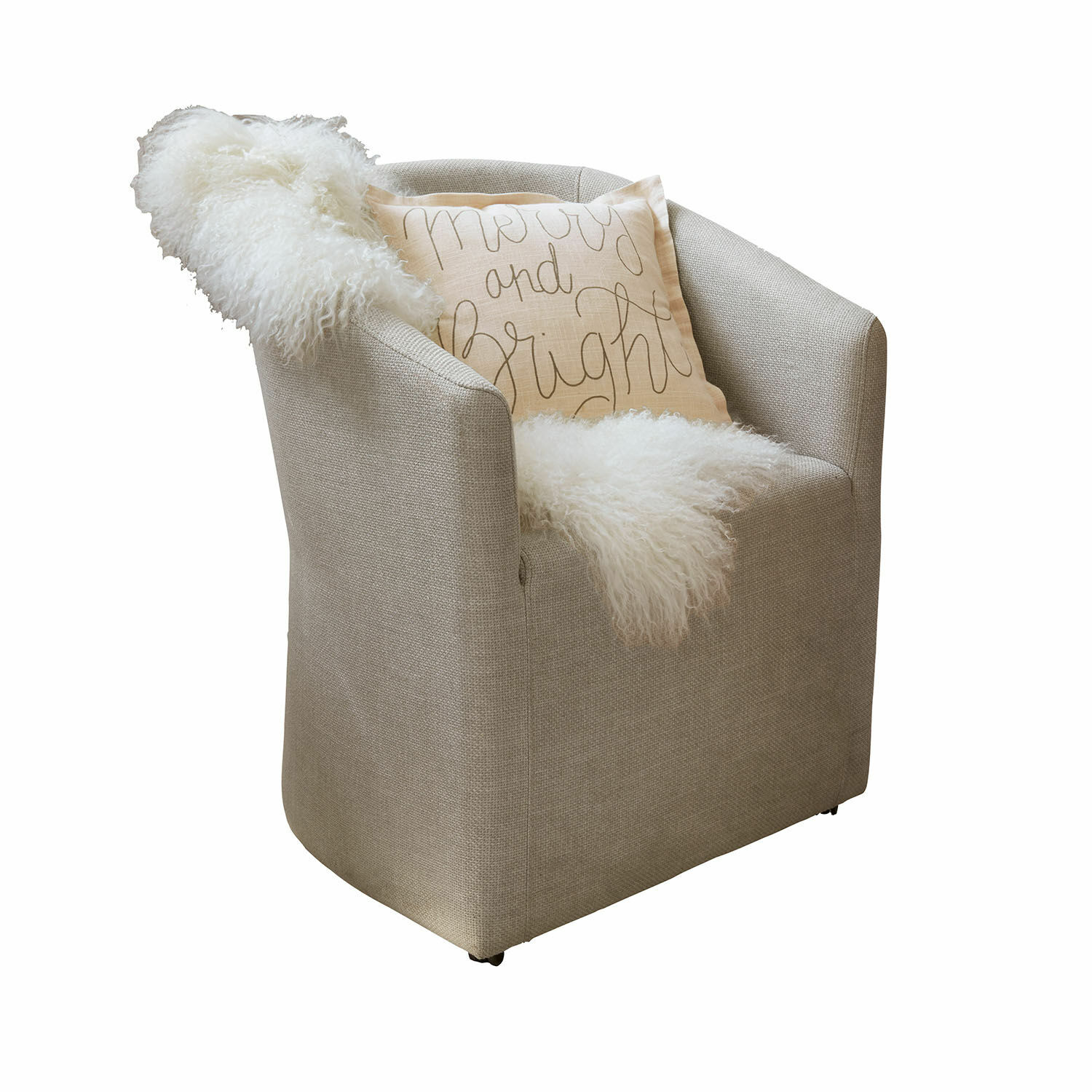 Fauteuil Holmsen Fauteuil beige en tissu avec coussin décoratif et plaid en fausse fourrure blanc pour salon