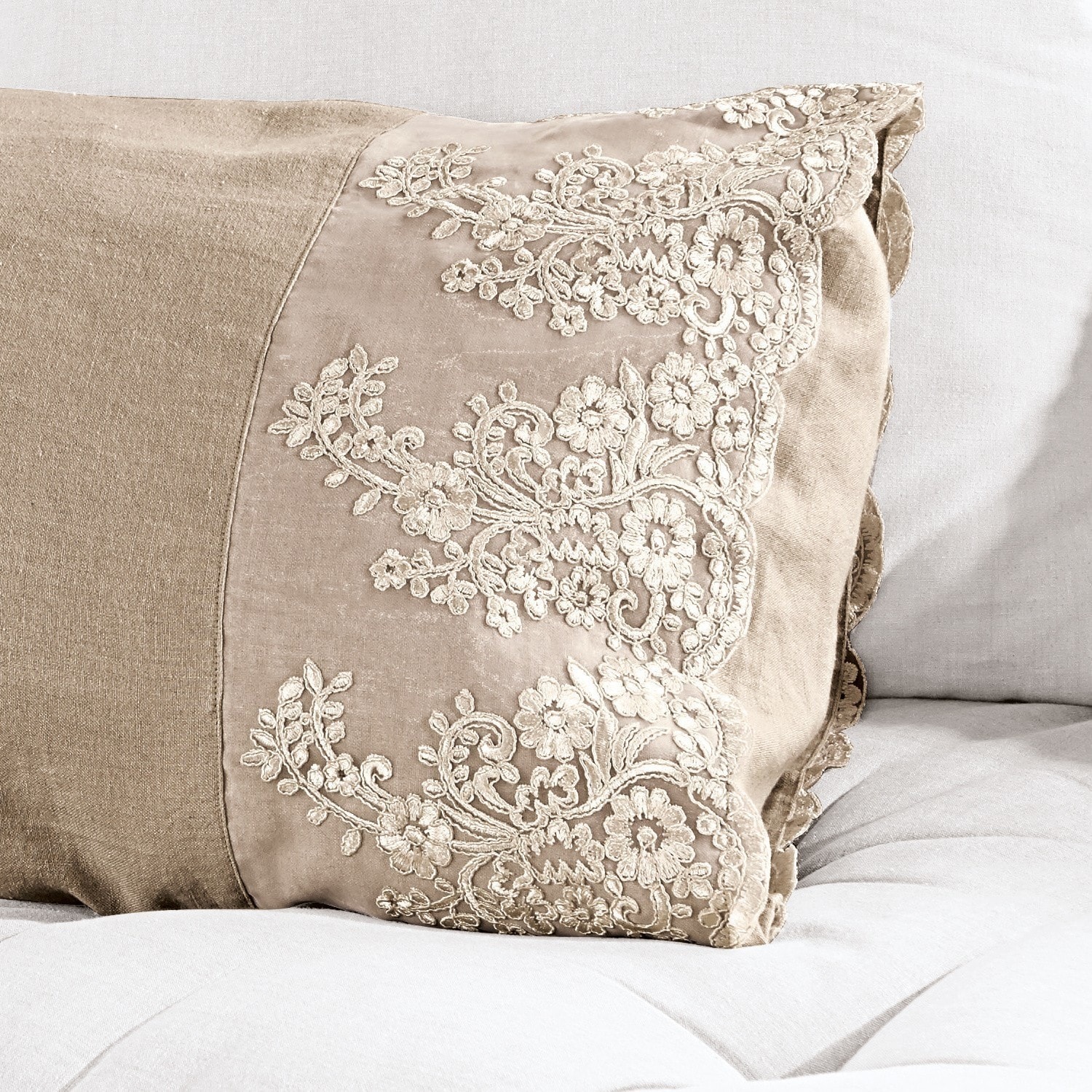 Housse de coussin Jolin