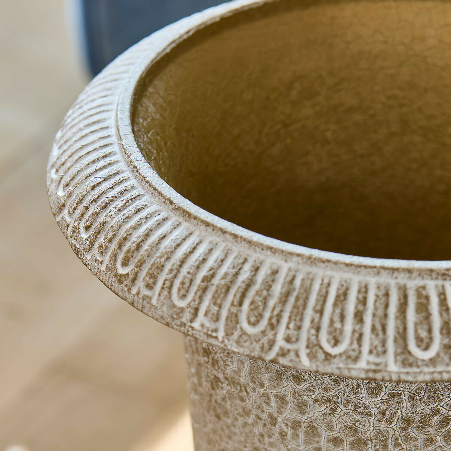 Vase Vittoriane
