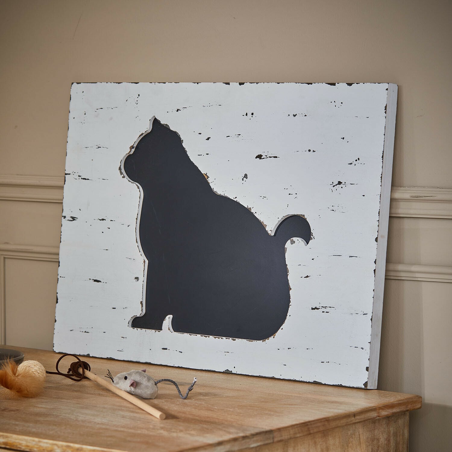 Ardoise Viviennea Panneau en bois avec silhouette noire de chat sur fond blanc vieilli, décoration murale vintage