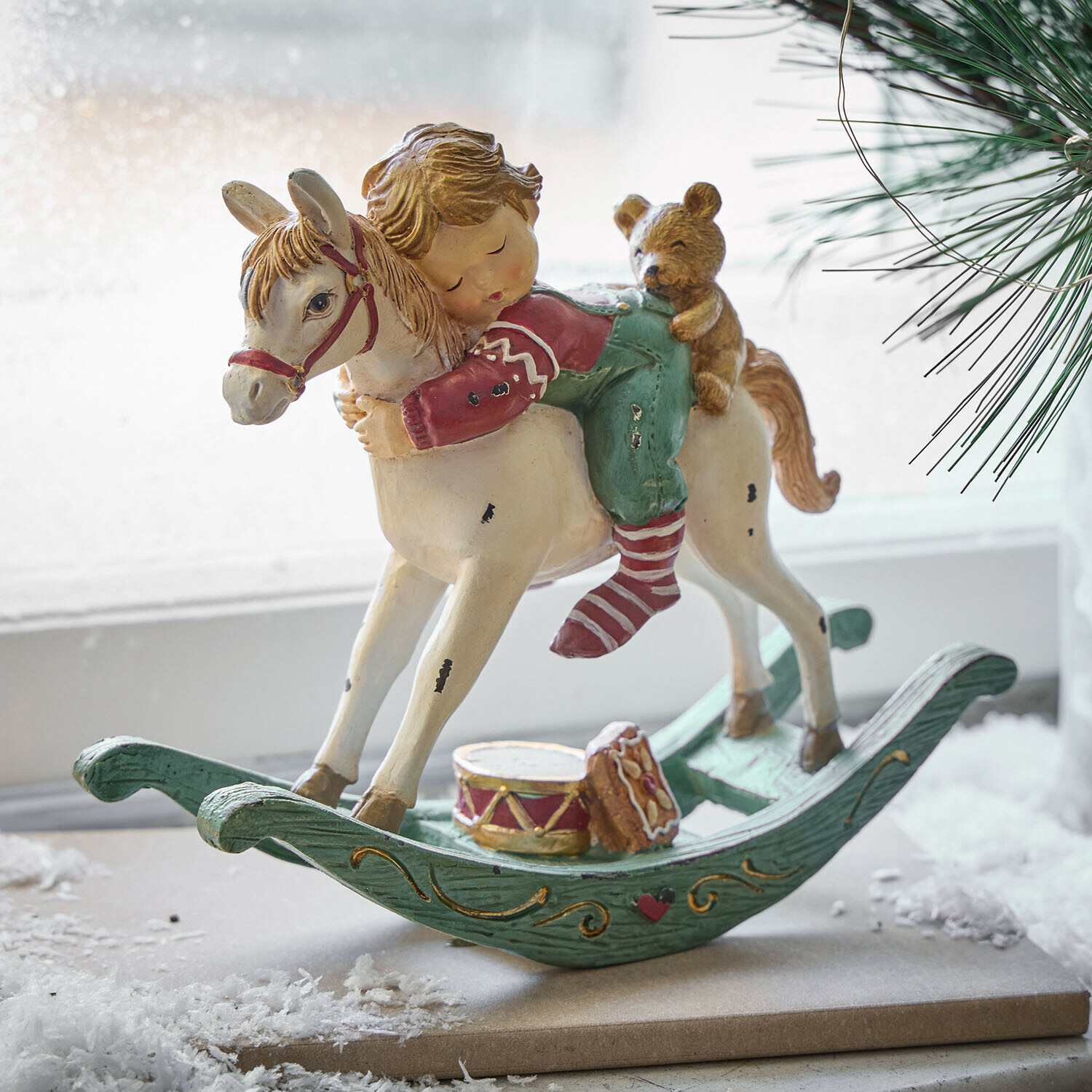 Décoration enfant sur cheval à bascule Petitnid