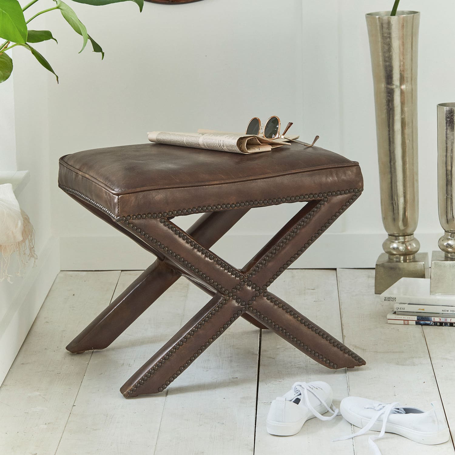 Loberon Tabouret Hoboken Marron - Style Vintage Bois D'Acajou Pour Décoration Ou Siège D'Appoint