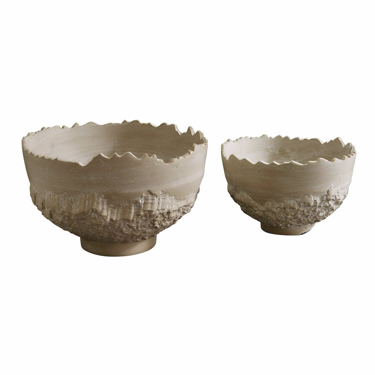 Lot de 2 coupelles Alvendra Ensemble de deux bols en céramique beige avec texture rugueuse et bord ondulé, décoration intérieure