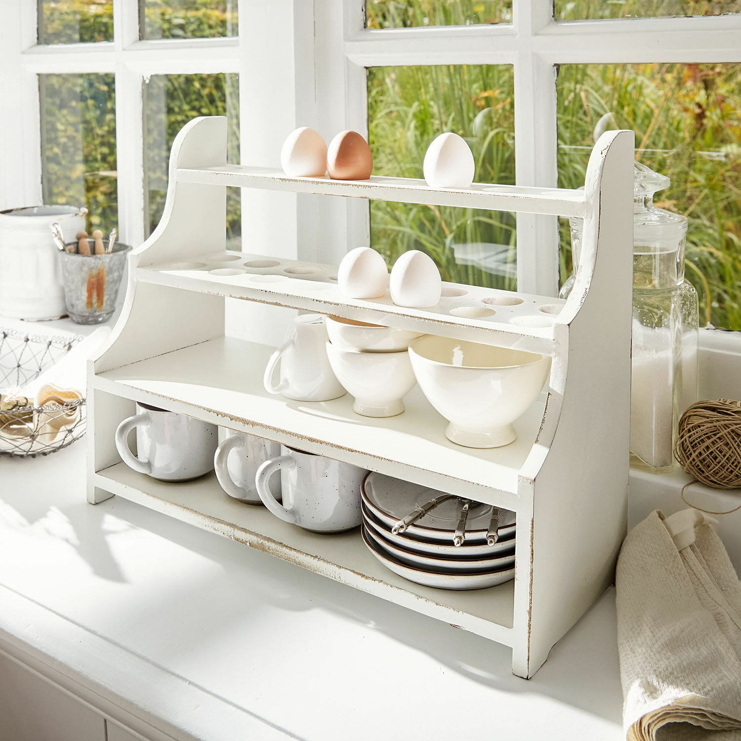 Organiseur Pervina Étagère de cuisine en bois blanc avec rangement pour œufs, tasses et assiettes, style rustique