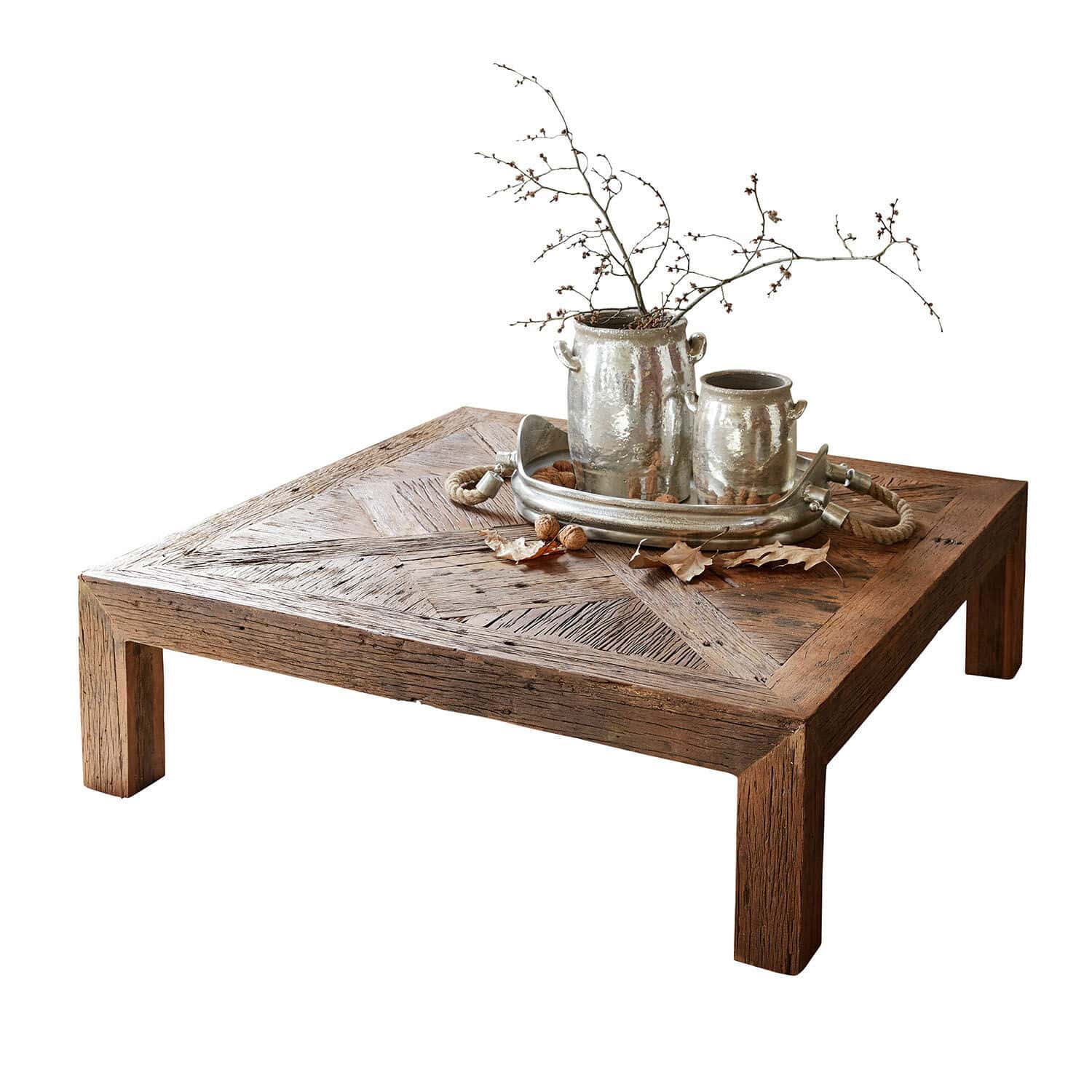 Table basse Vivacetto Table basse carrée en bois avec vases métalliques décoratifs et branches sur le dessus