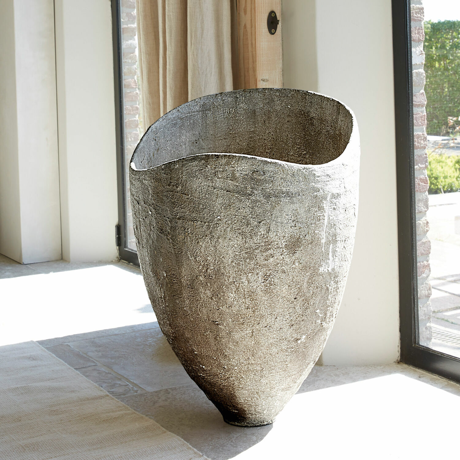 Cache-pot Damblain