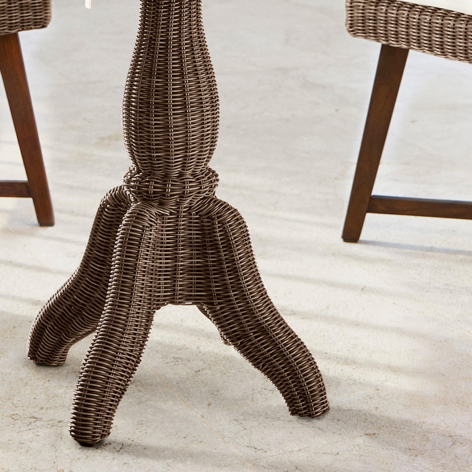 Table Larkson