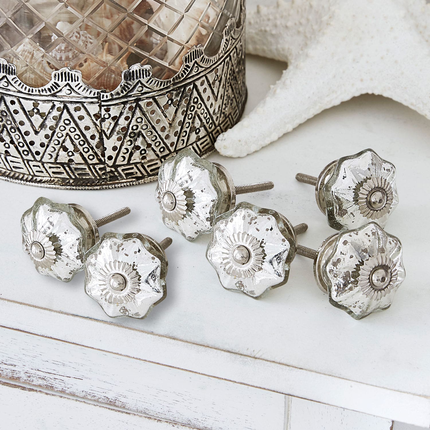 Lot de 6 boutons de commode Clairefontaine Ensemble de six boutons de meuble argentés en verre vieilli pour décoration intérieure