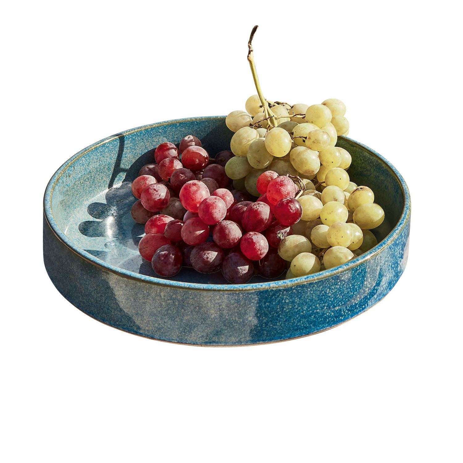 Saladier Darney Bol en céramique bleue avec raisins rouges et verts sur fond blanc, décoration de table élégante