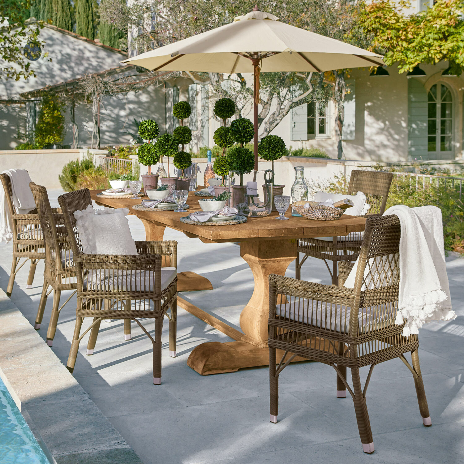 Table Devonshire