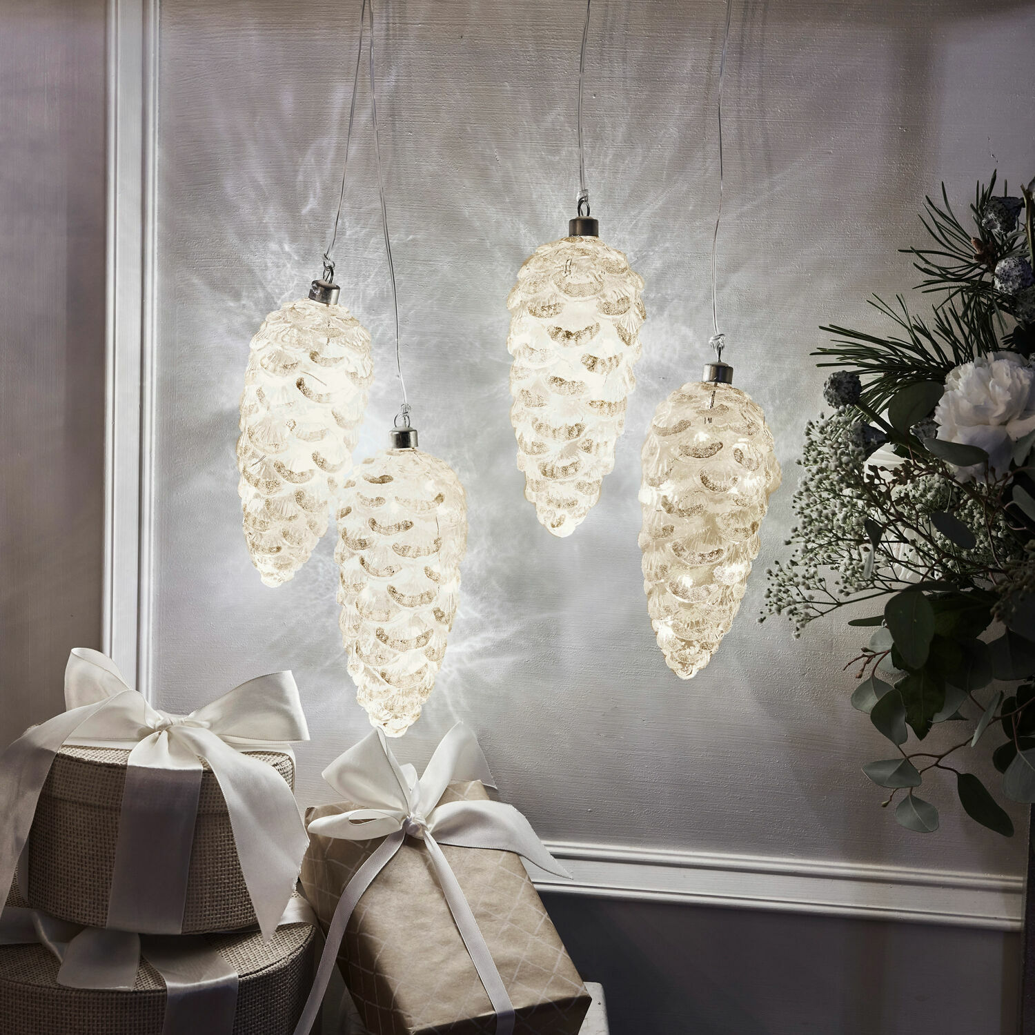 Lot de 4 décorations de Noël Brodie