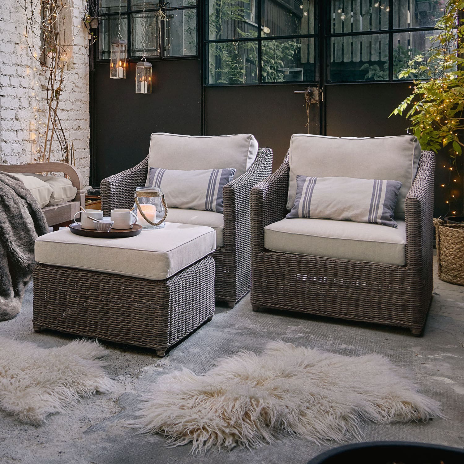 Fauteuils et pouf Creakshire