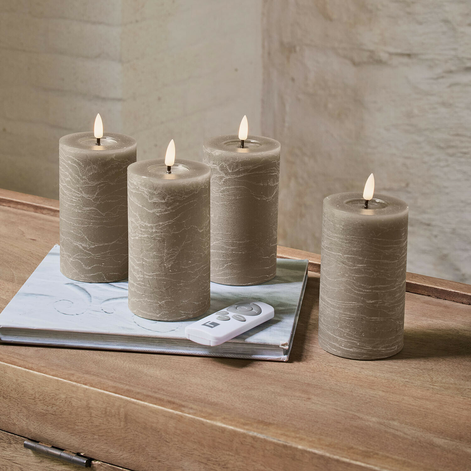 Lot de 4 bougies cylindriques à LED Rimfalla