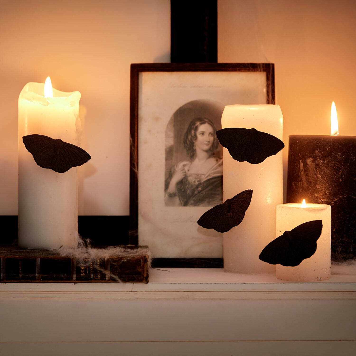 Lot de 4 pin’s décoratifs Orlenaith