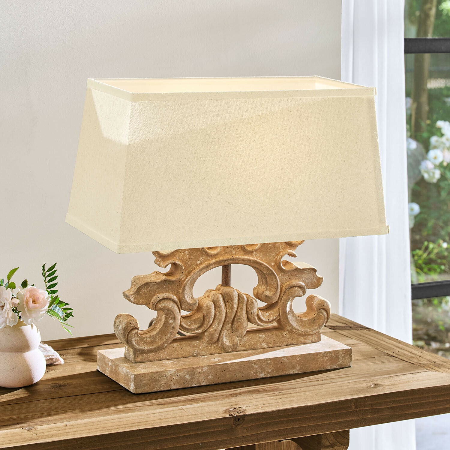 Lampe à poser Portenza Lampe de table avec abat-jour beige et base décorative en pierre style vintage