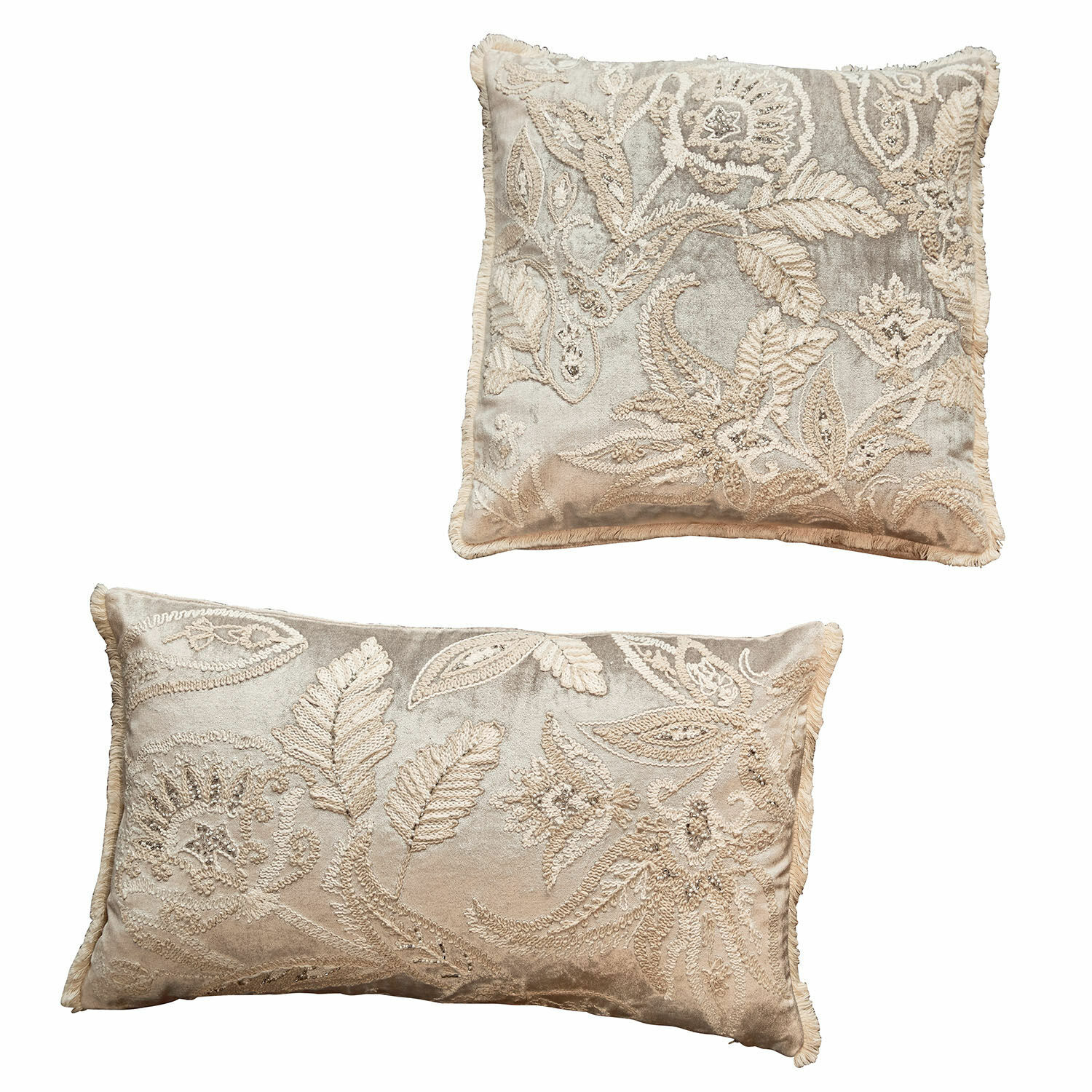 Lot de 2 housses de coussins Oplevine Ensemble de deux coussins décoratifs en velours beige avec broderie florale pour salon