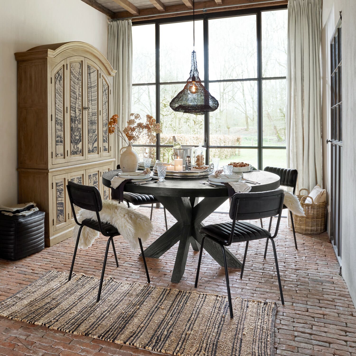 Table Darvoux