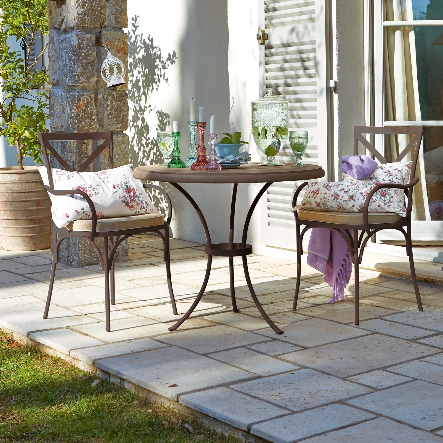 Ensemble table et chaises Lawndale