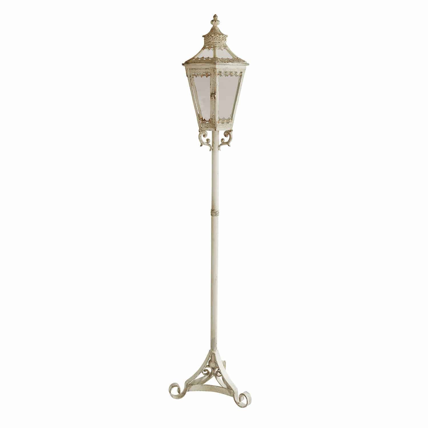 Lanterne Lumière Élysée Lampadaire de jardin en métal blanc avec détails décoratifs et panneaux en verre, éclairage extérieur