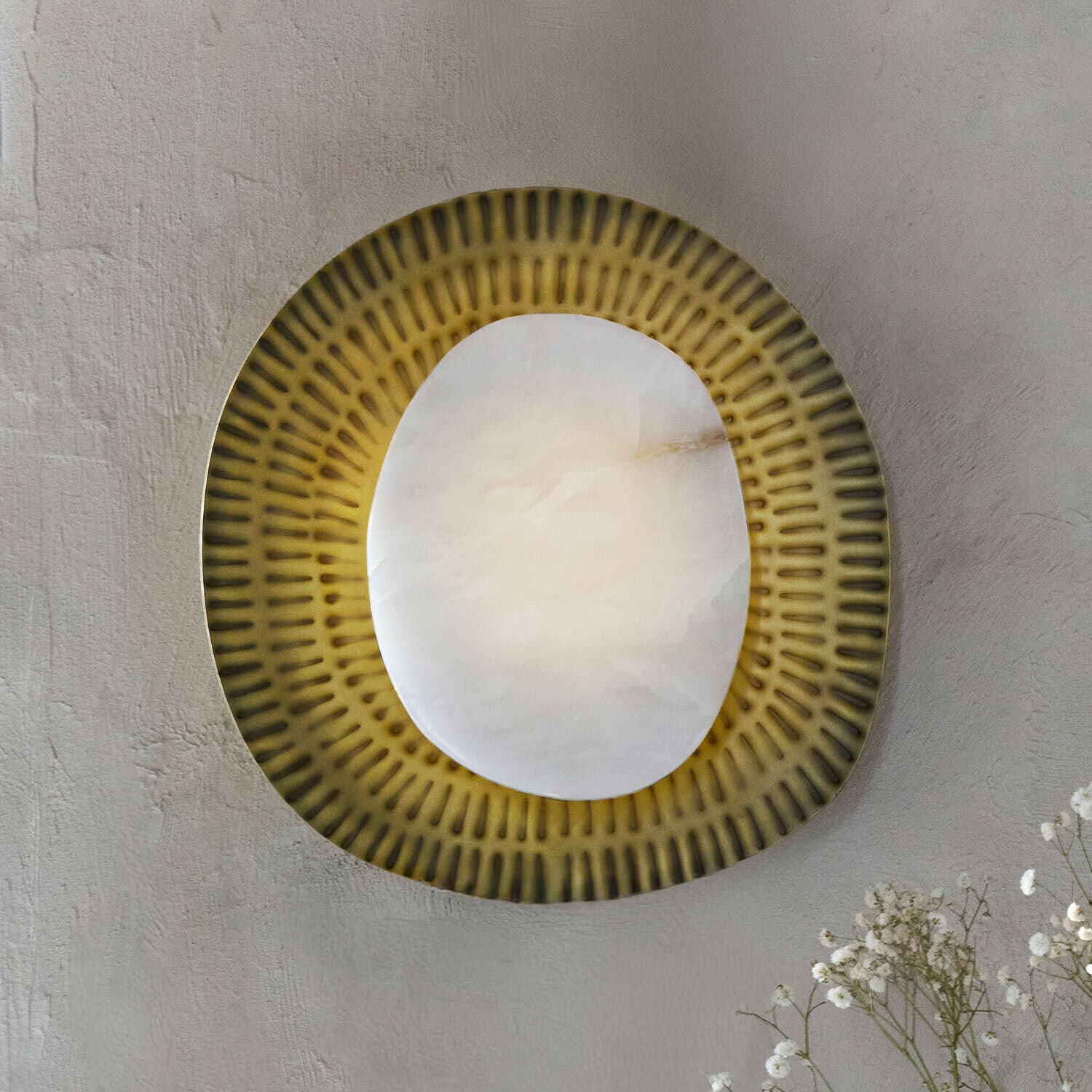 Applique Piedraclara Applique murale décorative en albâtre et métal olive, éclairage moderne pour intérieur