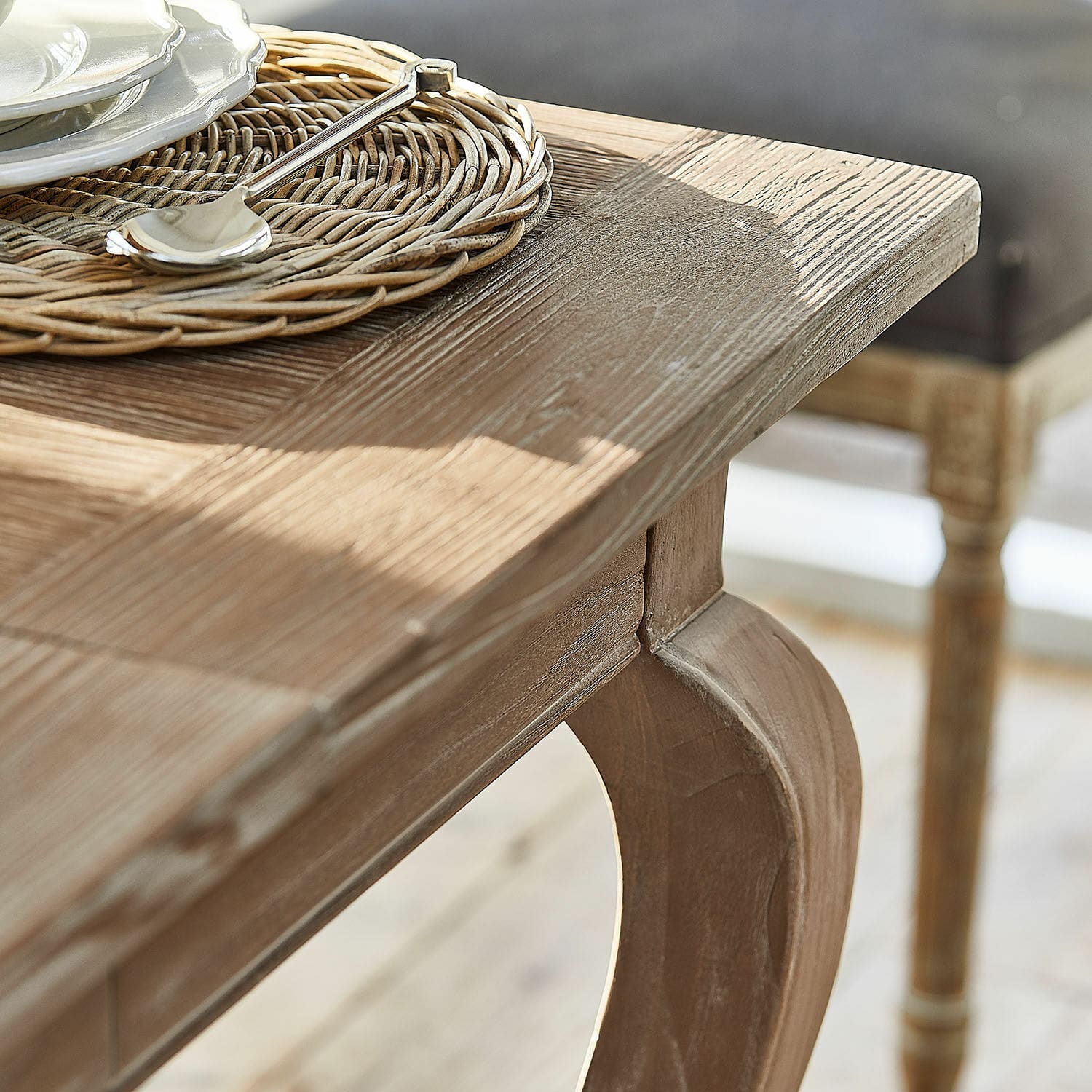Table Plaish