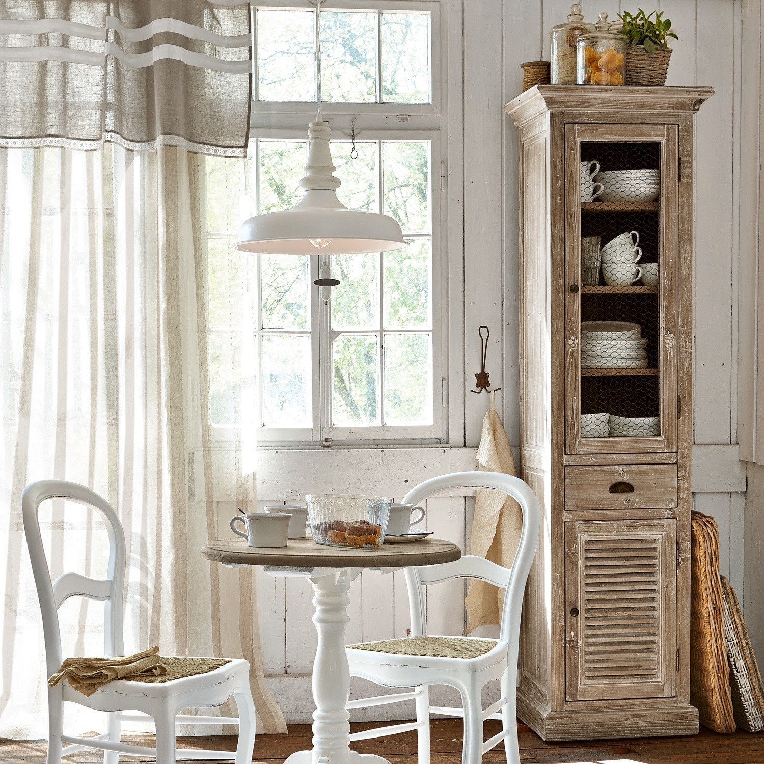 Armoire Chimayo