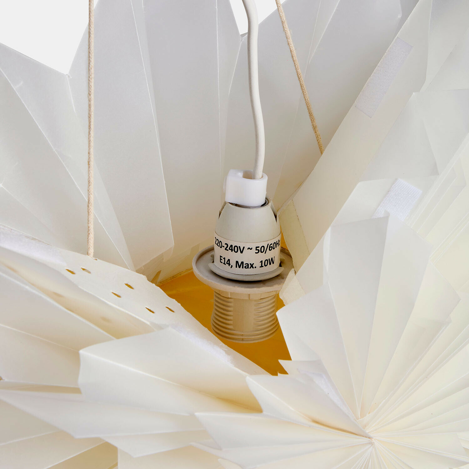 Étoile lumineuse en papier Ylmera