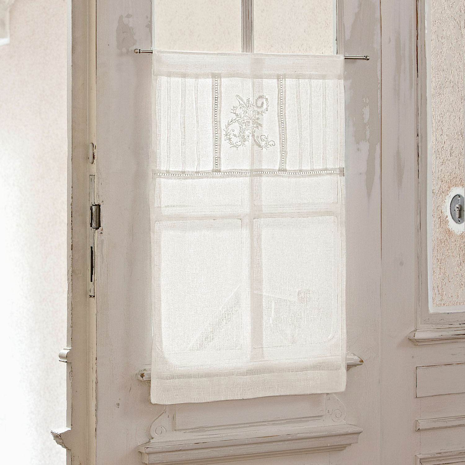 Lot de 2 brise-bise Mayenne Voilage blanc en lin avec broderie et bandes décoratives, rideau léger pour fenêtre intérieure