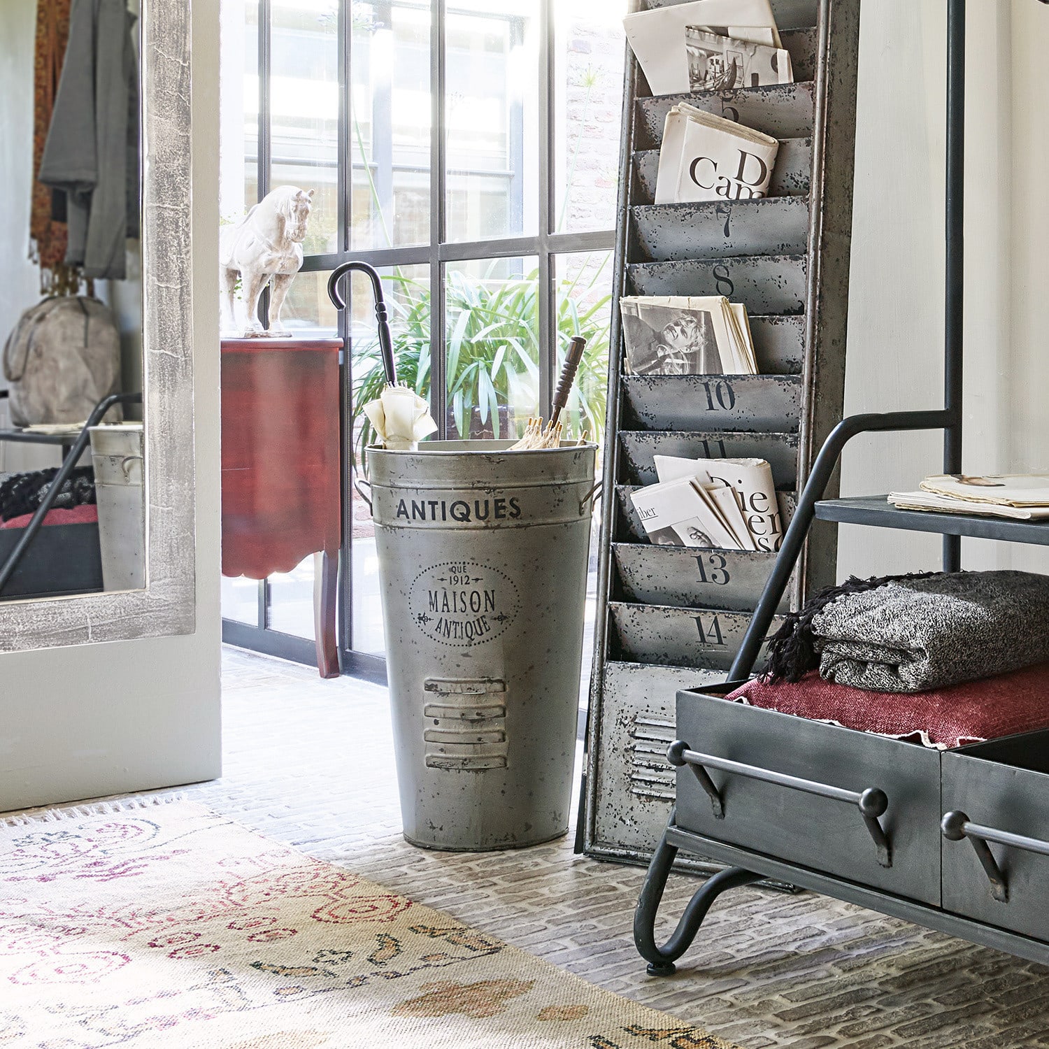 Pied pour parasol Antiques