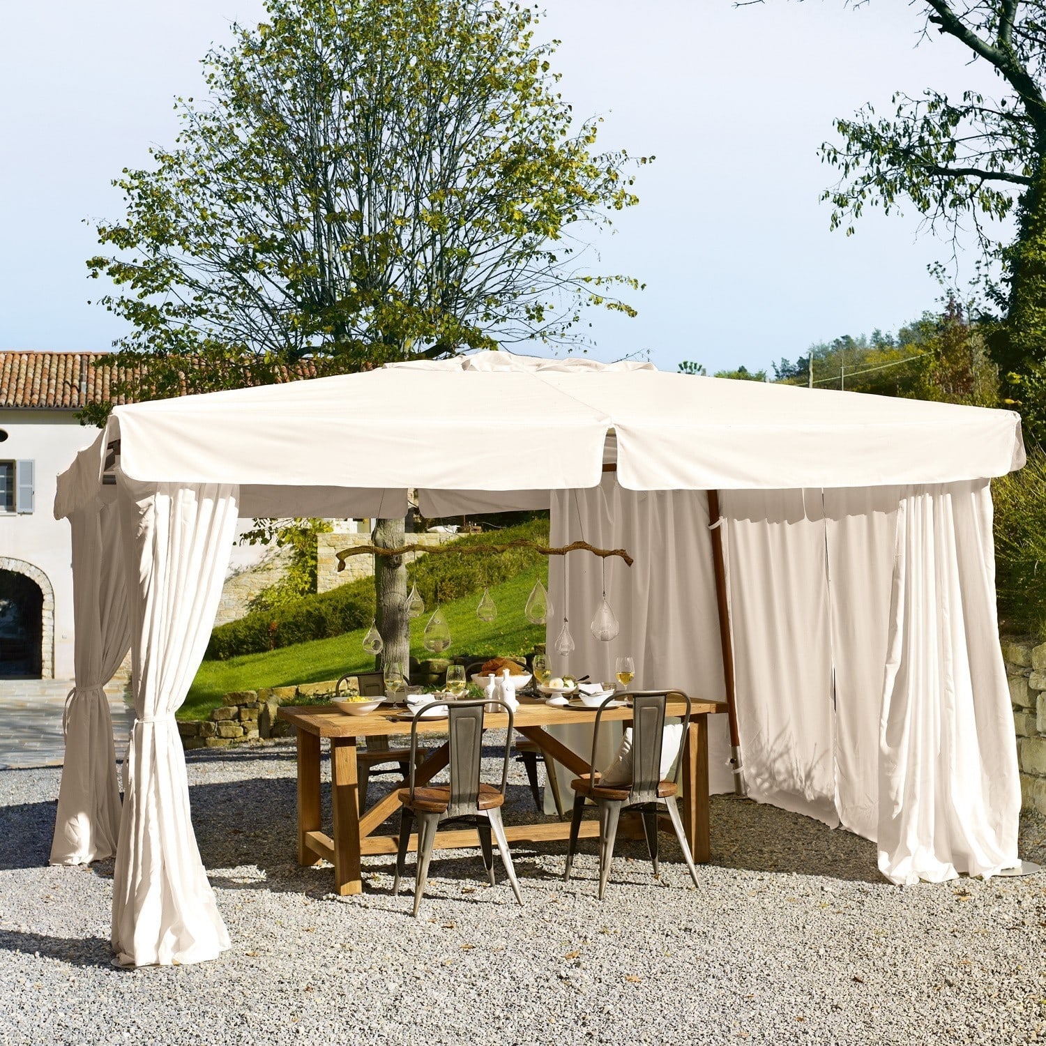 Tonnelle Lexington Park