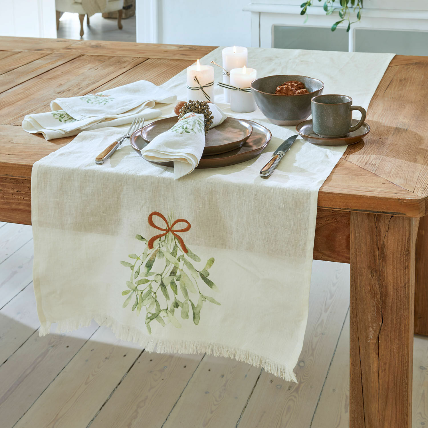 Chemin de table Mistletoe
