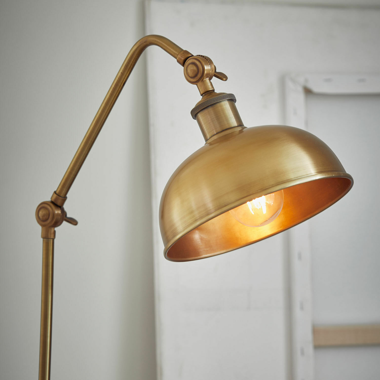 Lampe à poser Delacroille
