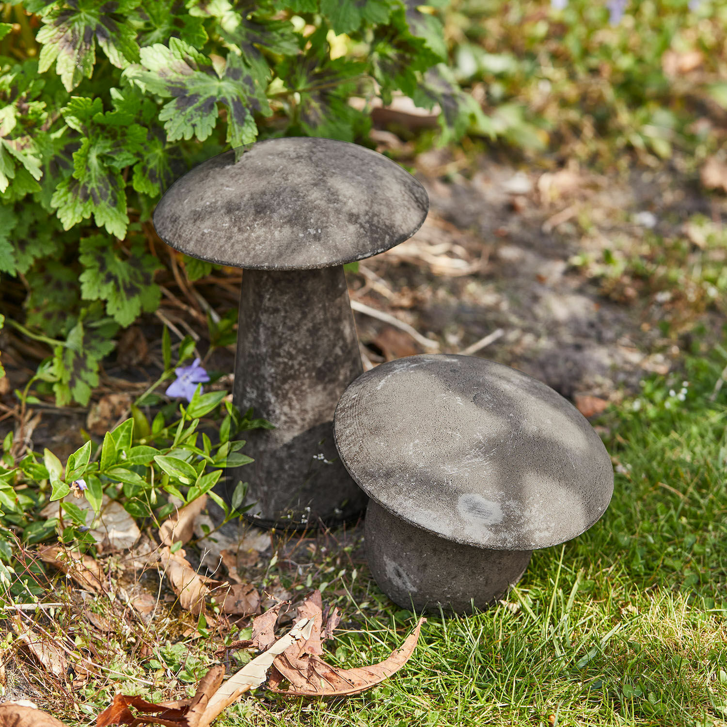 Lot de 2 champignons décoratifs Coudrelle Champignons décoratifs en béton gris pour jardin, parfaits pour embellir espaces verts et extérieur