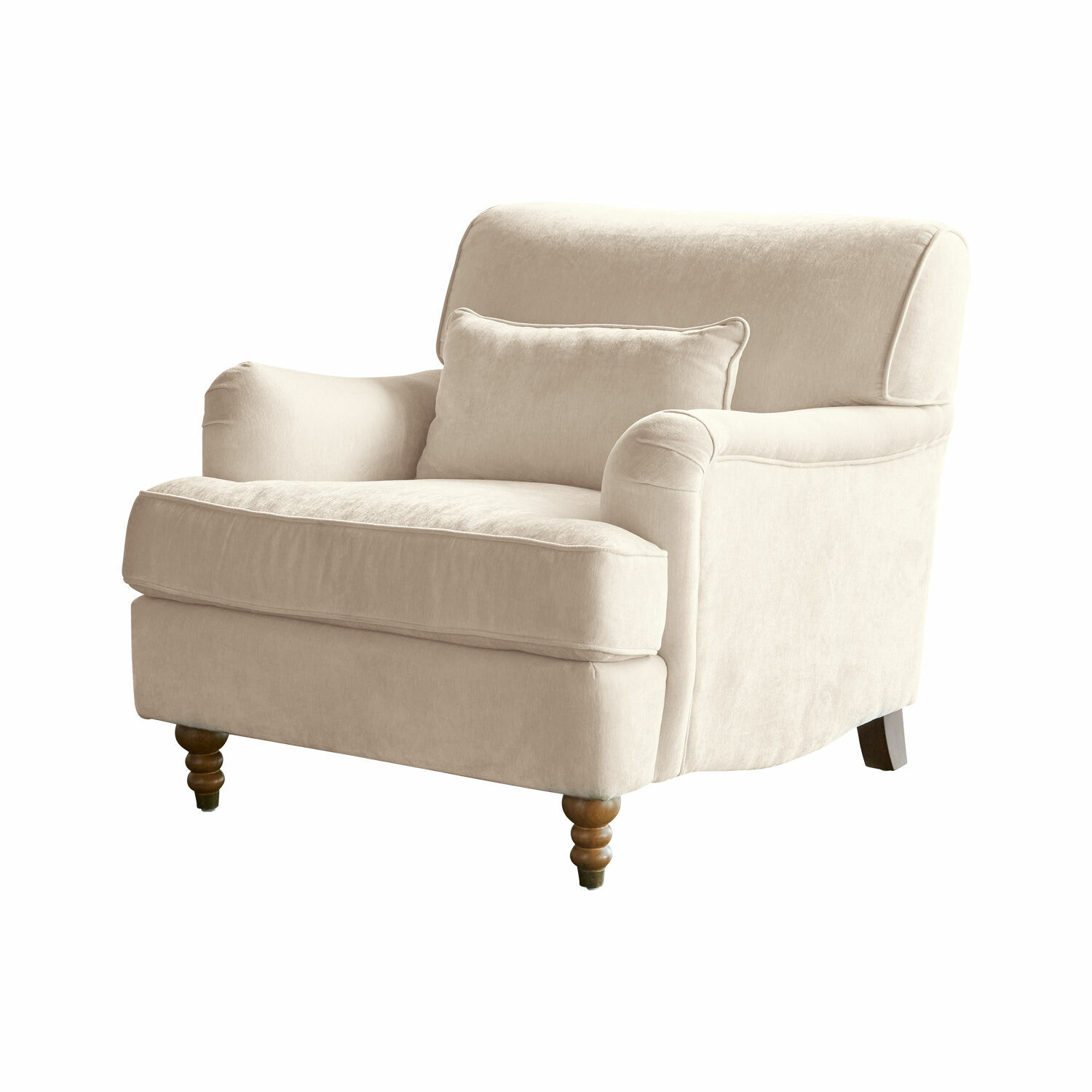 Fauteuil beige en tissu doux avec pieds en bois, idéal pour un salon confortable