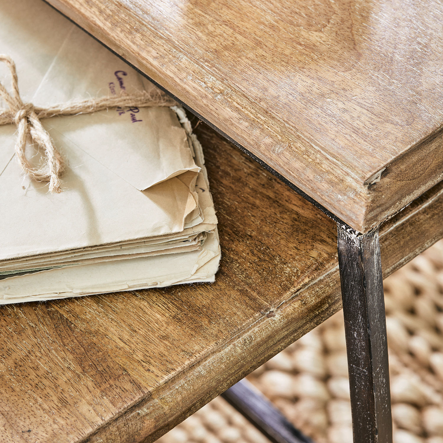 Plateau De Service Villandry En Manguier Massif - 60x40x8 Cm - Style Rustique Chic Avec Fer - Loberon