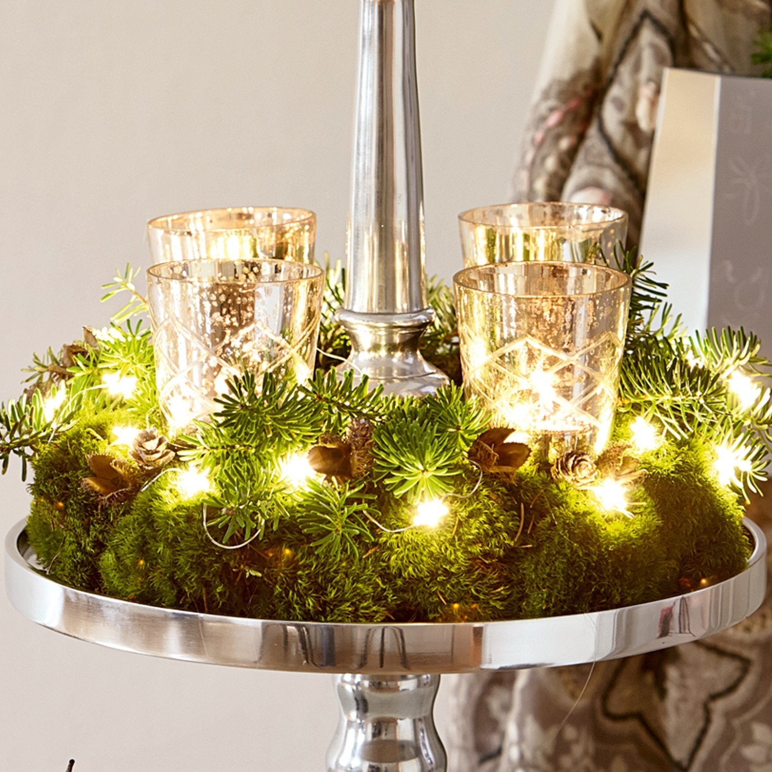 Lot de 4 photophores à piquer Clara Bougeoir en acier inoxydable avec branches vertes et guirlande lumineuse LED pour décoration festive