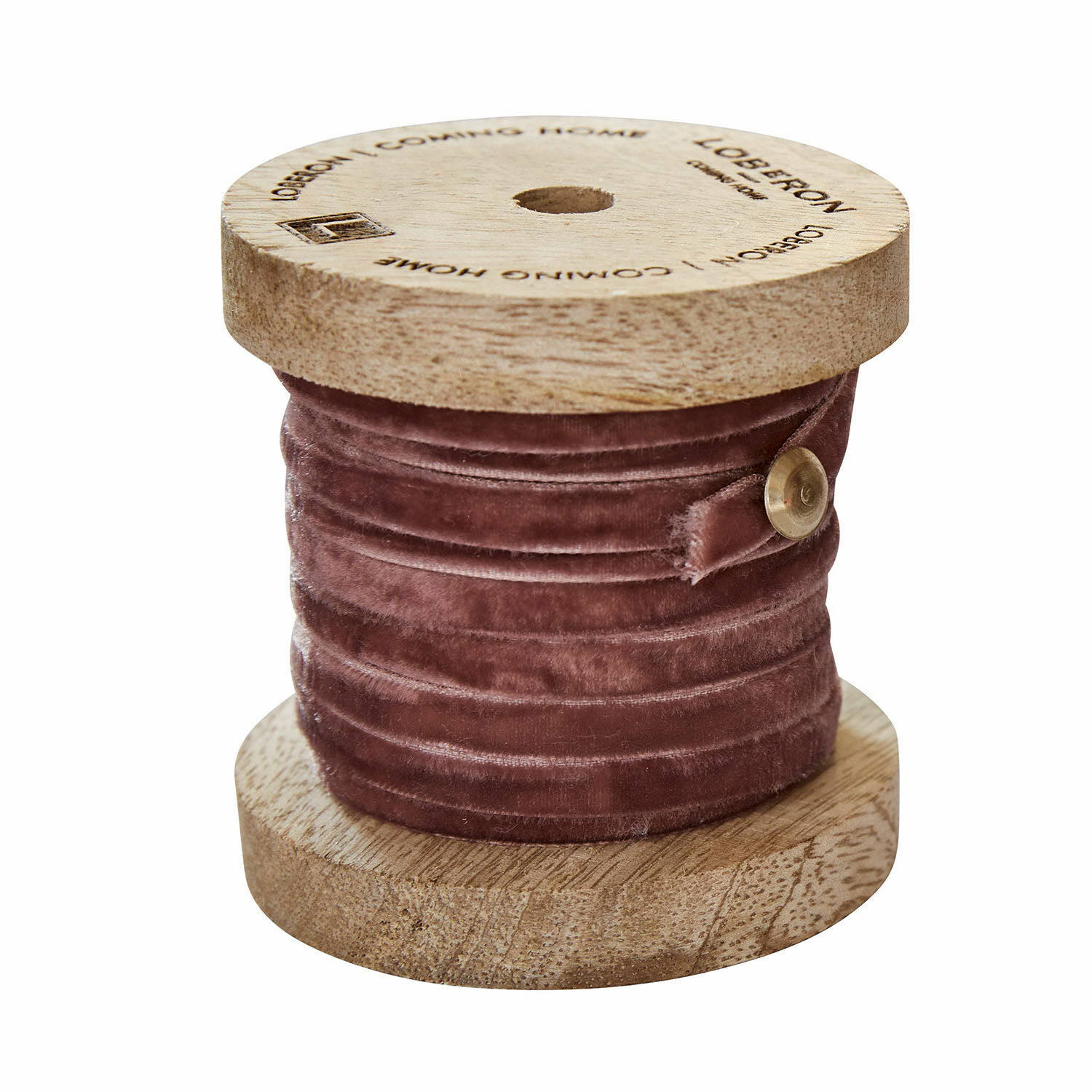 rose Ruban en velours rose enroulé sur une bobine en bois pour décoration et artisanat