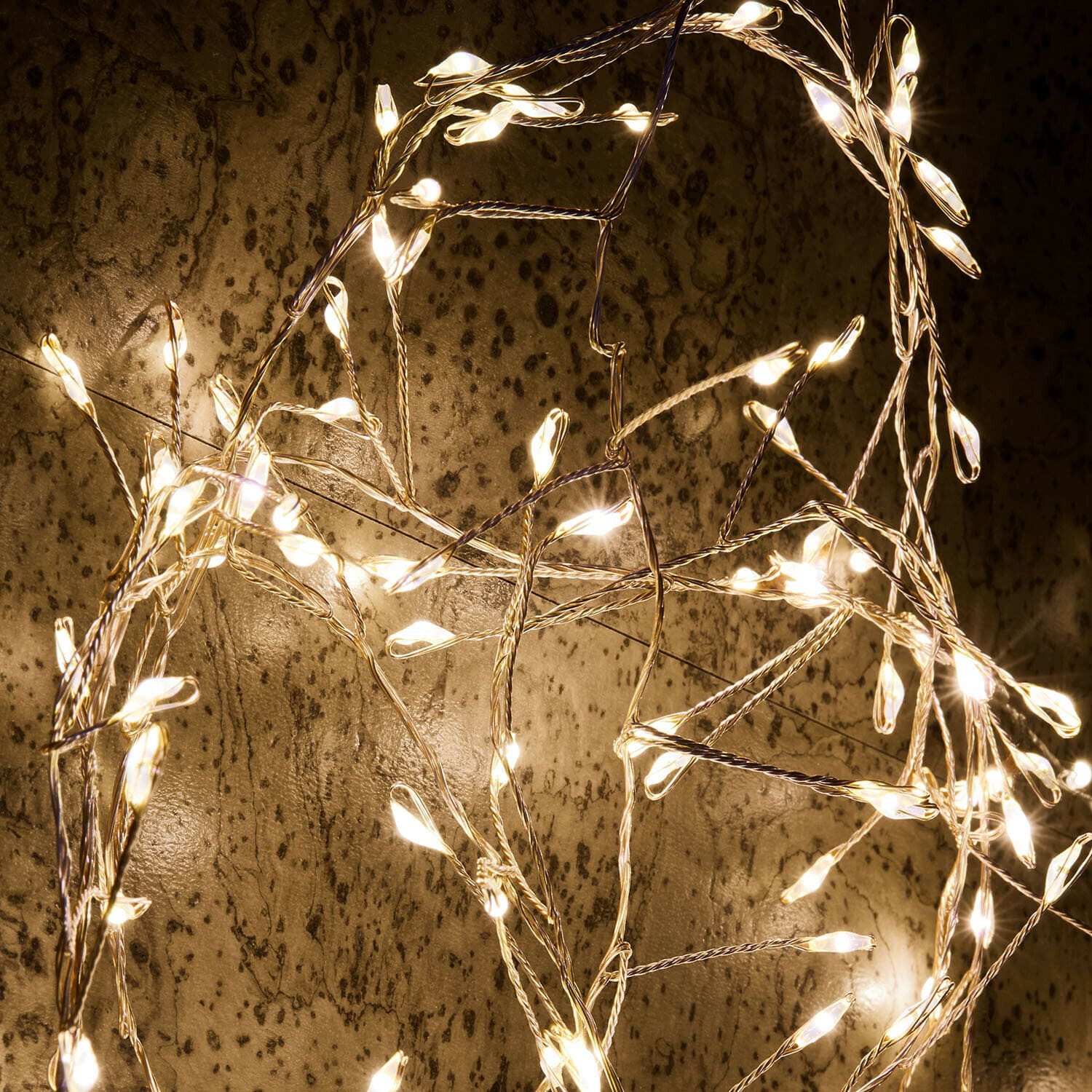 Guirlande lumineuse Wenari Guirlande lumineuse LED à lumière chaude sur fil fin, décoration intérieure et festive