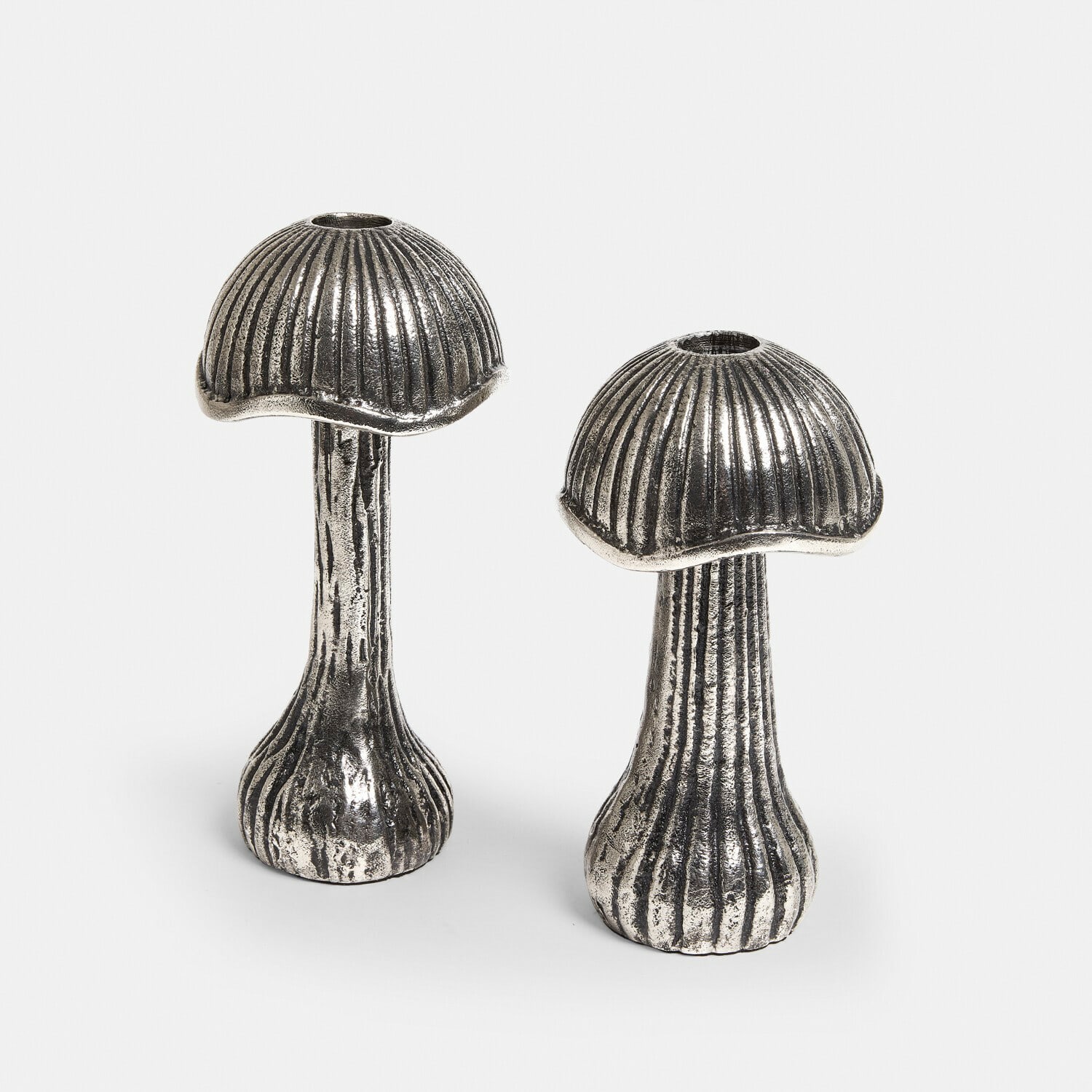 Lot de 2 bougeoirs Mavinas Champignons décoratifs en métal argenté avec surface texturée pour décoration intérieure