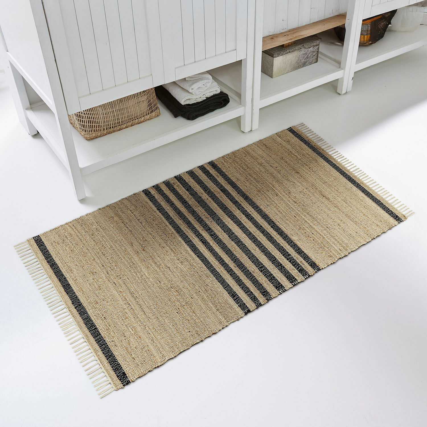 Tapis long Orgeval Tapis beige en jute avec rayures noires et franges, matériau naturel, décoration de sol