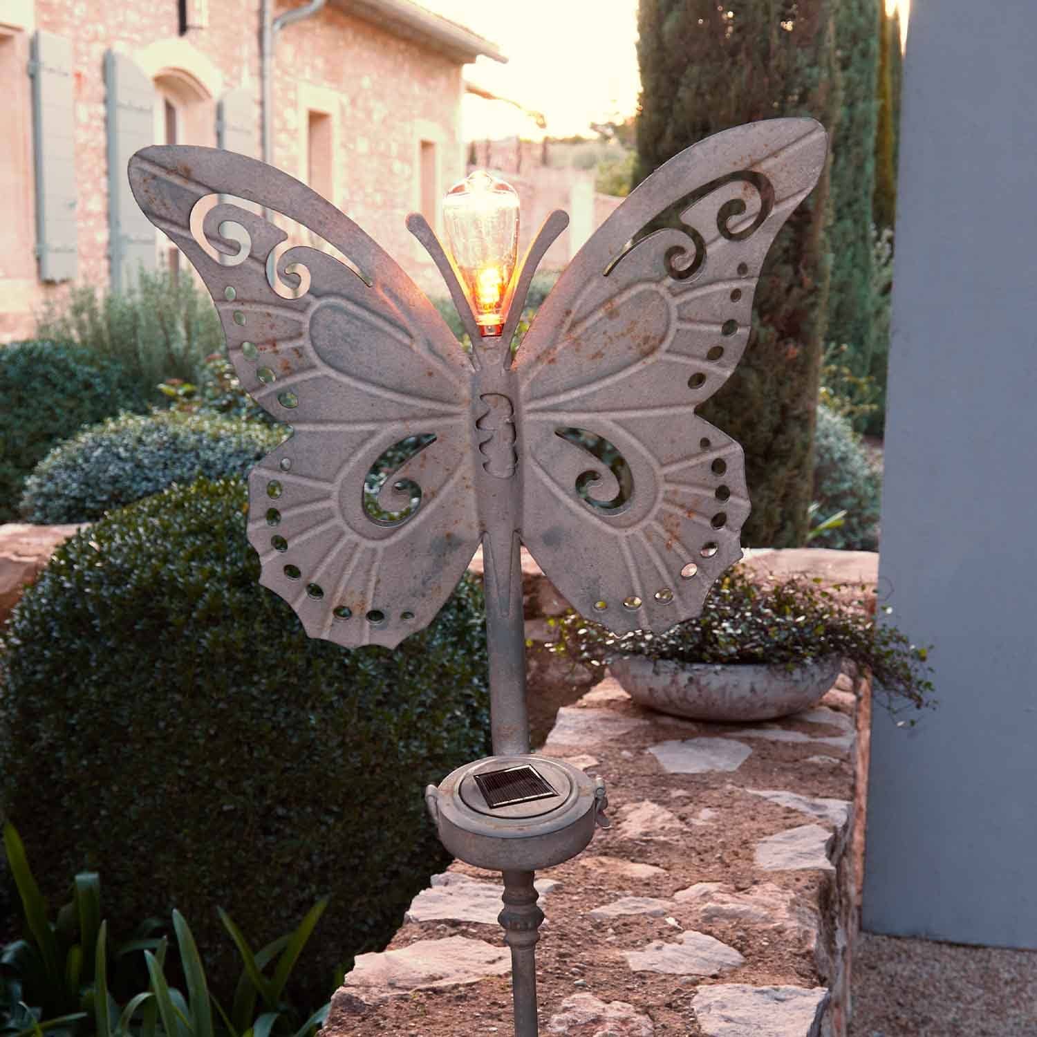 Lampe de jardin en métal gris en forme de papillon avec panneau solaire intégrée pour éclairage extérieur