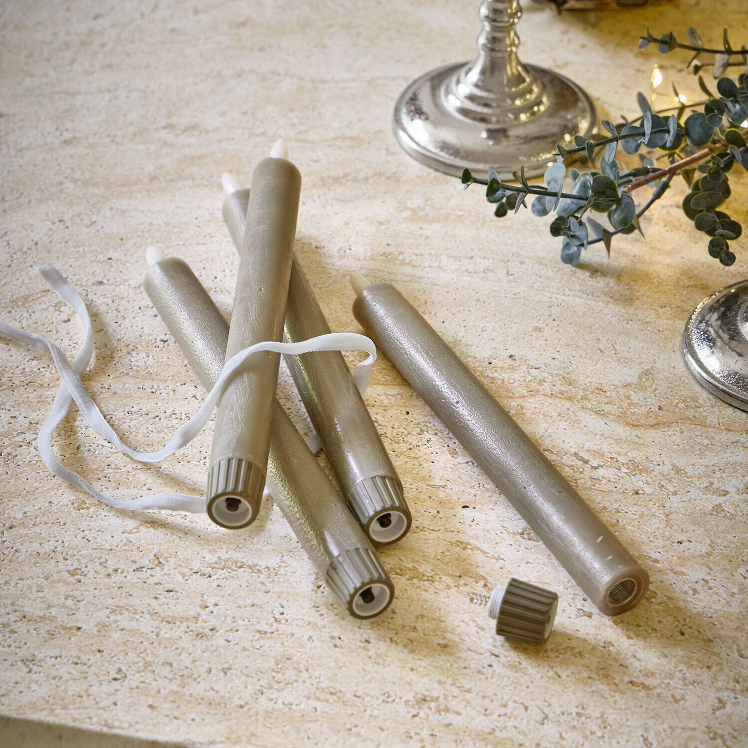 Lot de 4 bougies longues à LED Eldsora