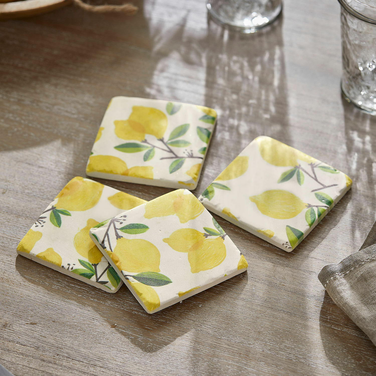 Lot de 4 dessous de verres Darfield Dessous de verre en céramique avec motif citron jaune sur fond clair, protection de table élégante