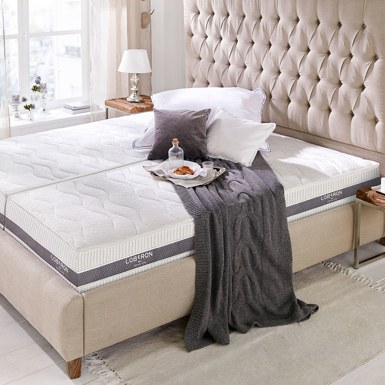 Matelas 90 x 200 Sevilha Matelas Loberon blanc avec bande grise, confortable et moderne pour chambre à coucher
