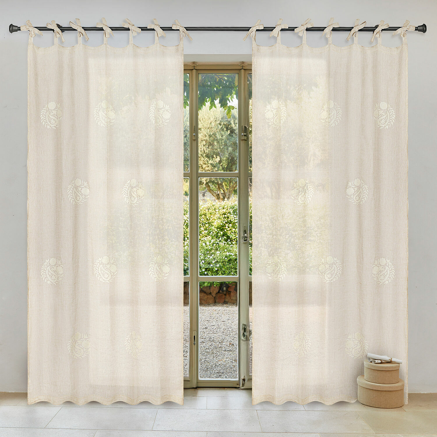 Voilage Pivonar Rideau beige en coton avec broderie délicate et liens noués, décoration de fenêtre élégante