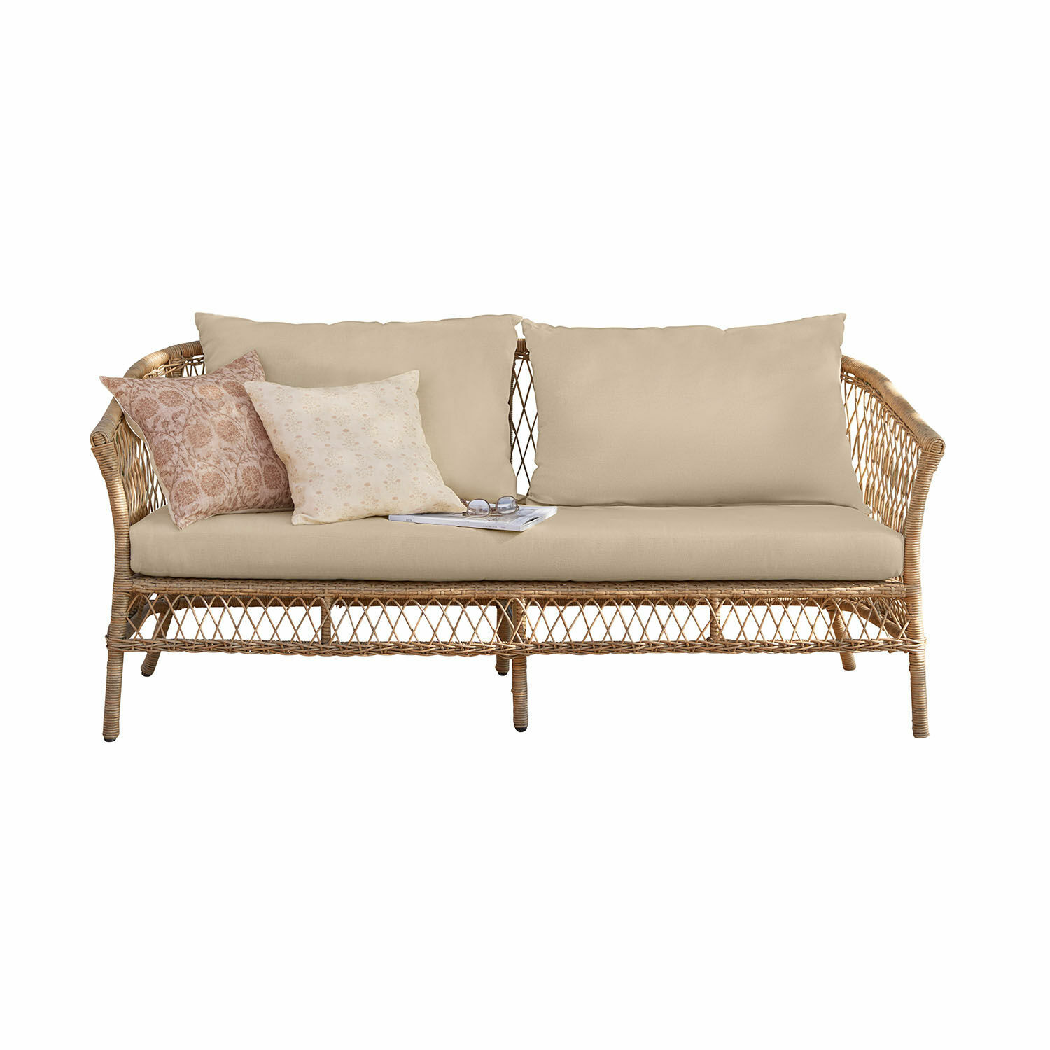 Canapé Farington Canapé en rotin avec coussins beige et coussins décoratifs aux tons pastel doux