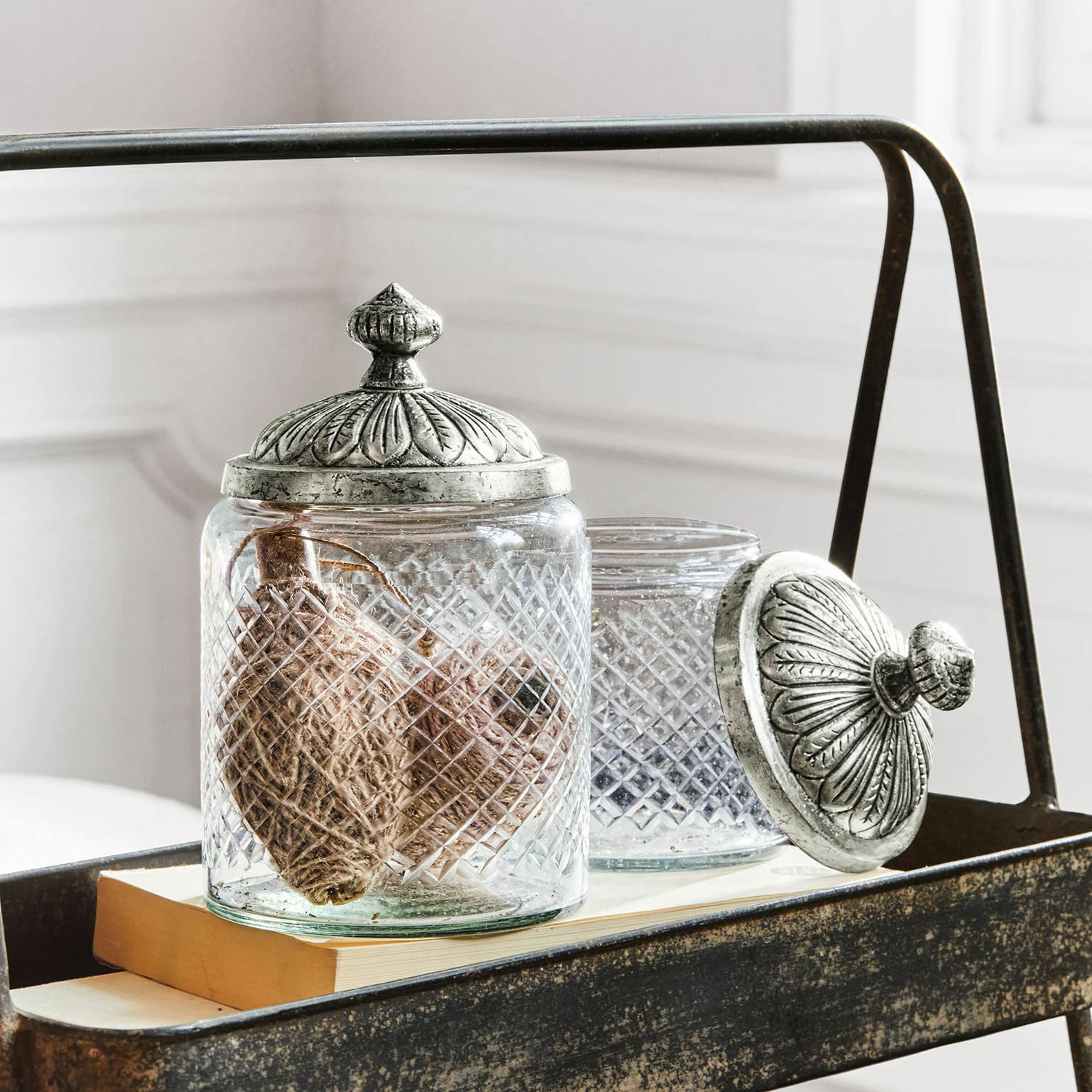 Lot de 2 bonbonnières en verre Antoinette