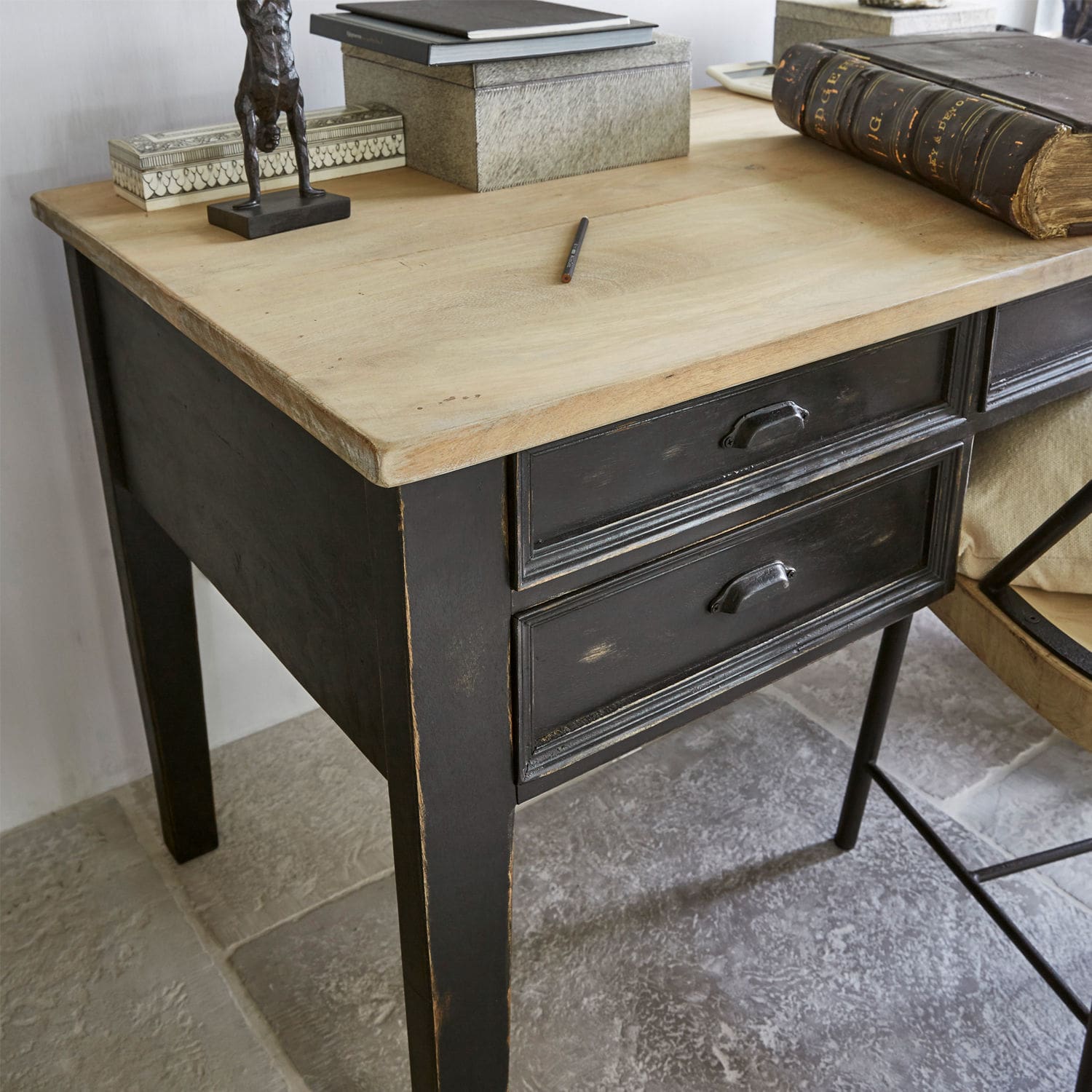 Bureau Grand Roy