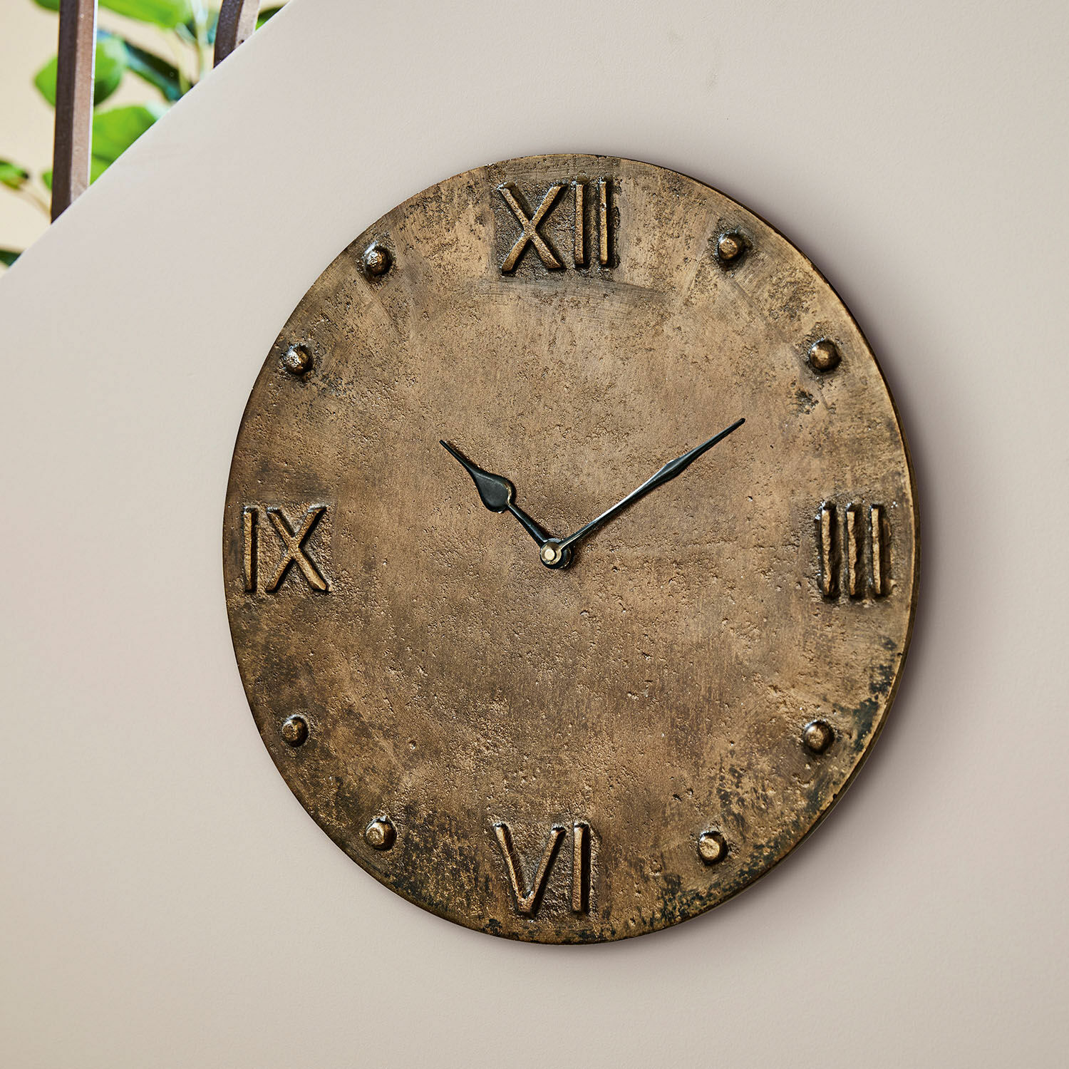 Horloge Kaleens Horloge murale ronde en métal couleur or ancien avec chiffres romains et aiguilles noires