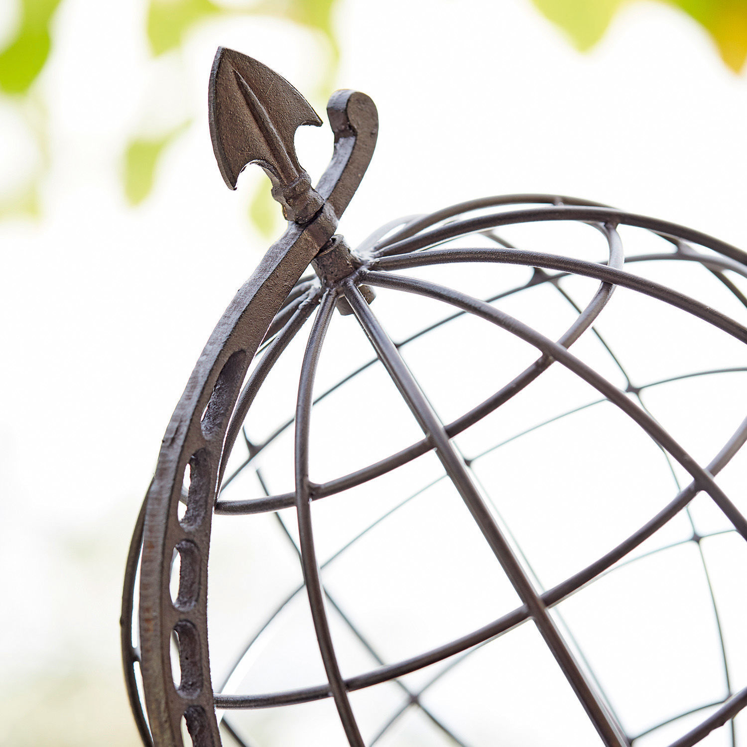 Globe Mir